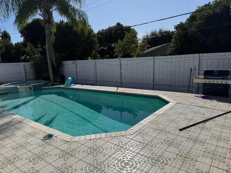 1014 W Drew Street Lantana FL 33462