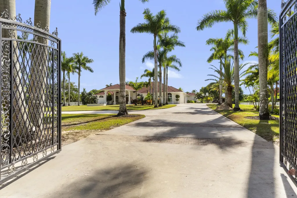 15330 Ocean Breeze Lane Wellington FL 33414