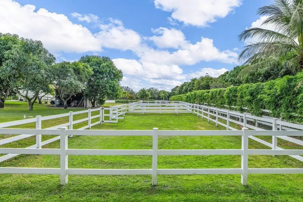 15330 Ocean Breeze Lane Wellington FL 33414