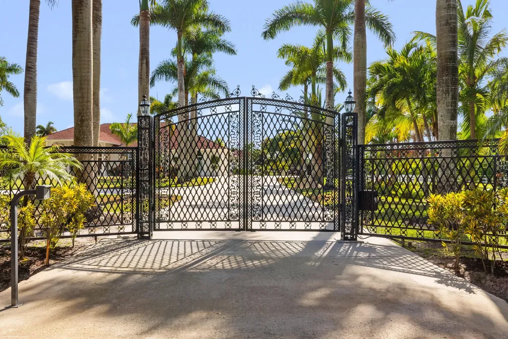 15330 Ocean Breeze Lane Wellington FL 33414