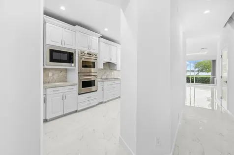 88 N Lakeshore Drive Hypoluxo FL 33462