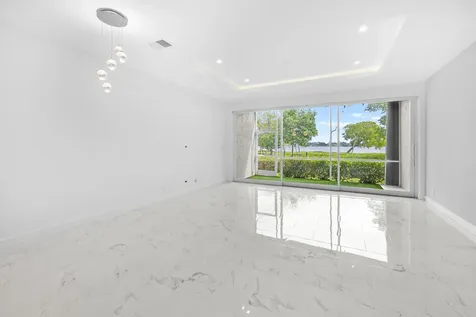 88 N Lakeshore Drive Hypoluxo FL 33462