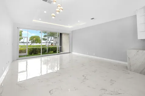 88 N Lakeshore Drive Hypoluxo FL 33462