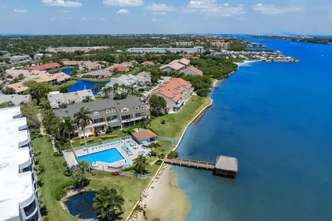 88 N Lakeshore Drive Hypoluxo FL 33462