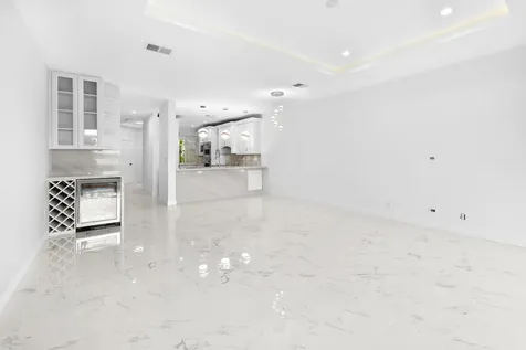 88 N Lakeshore Drive Hypoluxo FL 33462