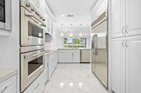 88 N Lakeshore Drive Hypoluxo FL 33462