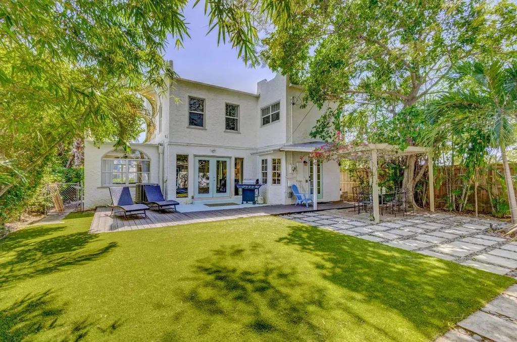 535 28th Street West Palm Beach FL 33407