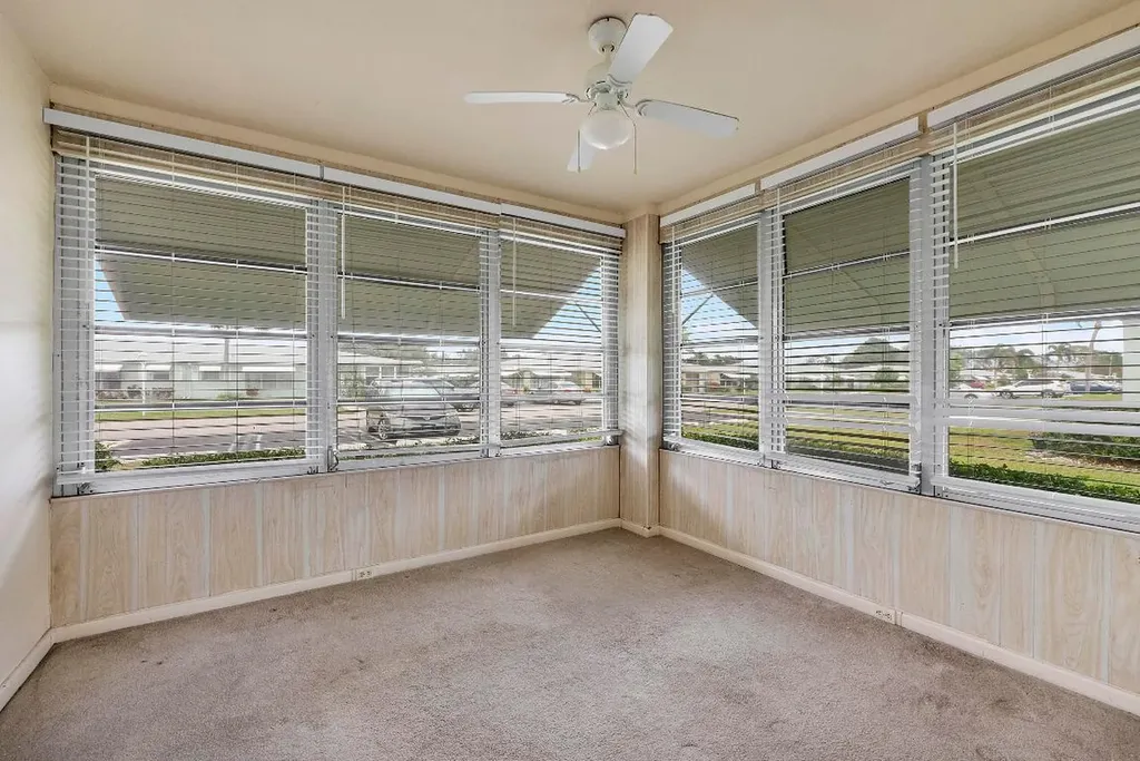 212 High Point Terrace W Delray Beach FL 33445