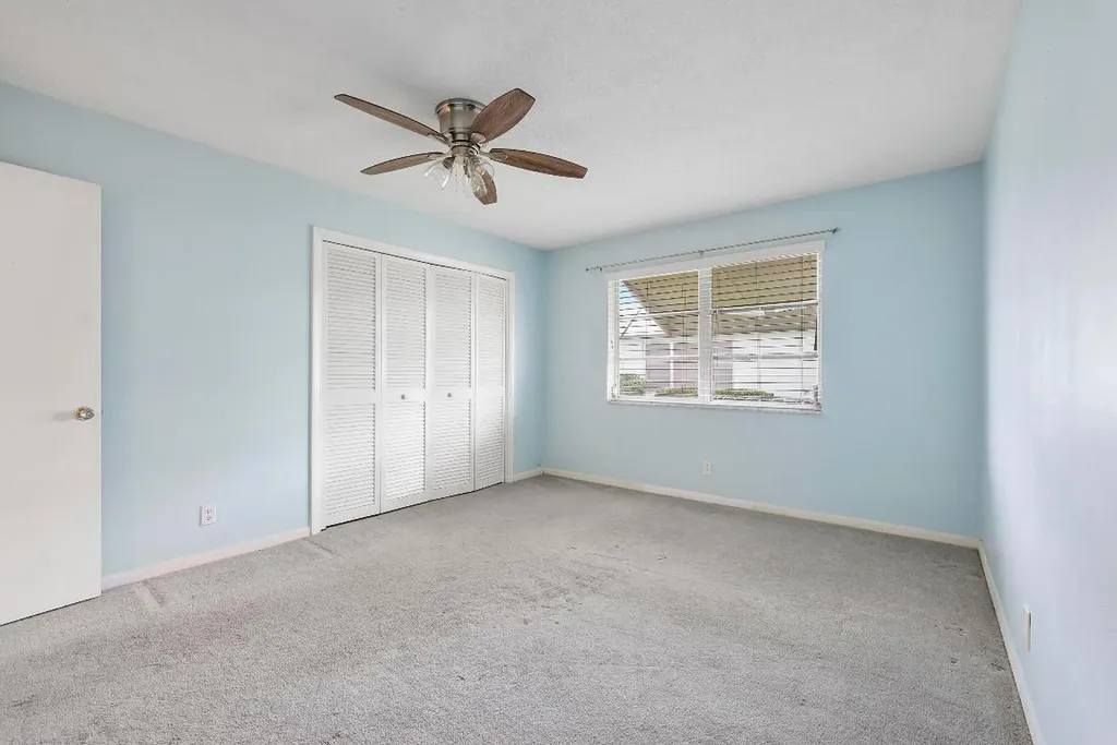 212 High Point Terrace W Delray Beach FL 33445