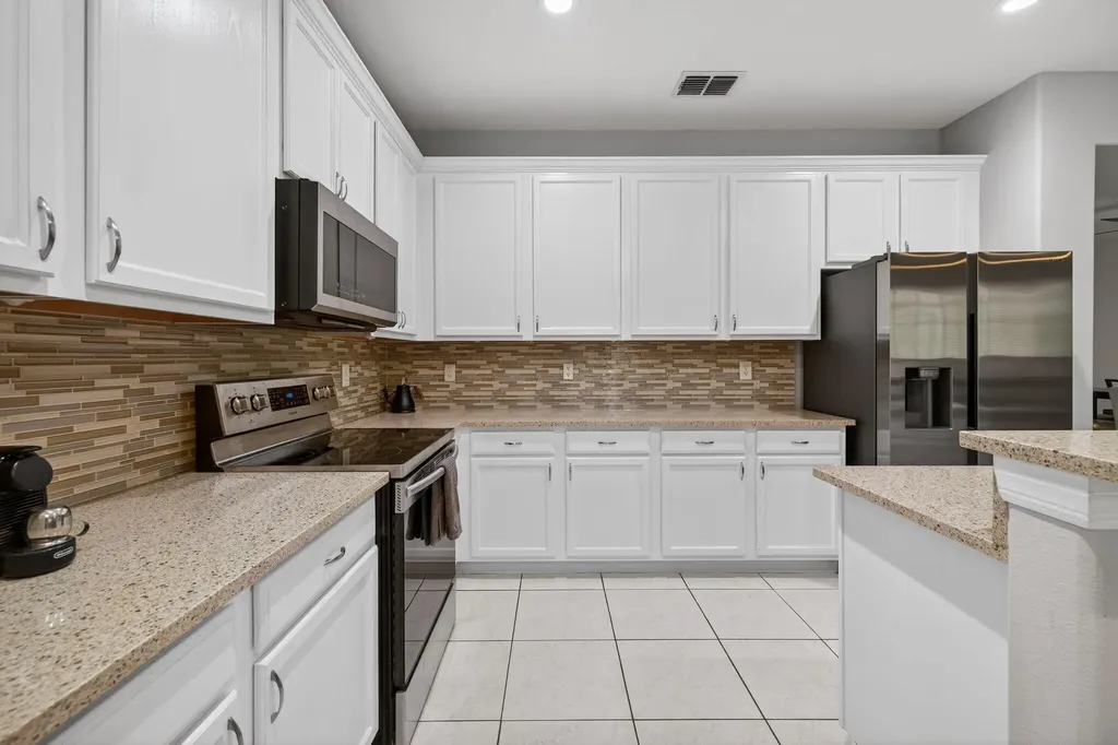 5806 NW Breezy Brook Court Port St Lucie FL 34986