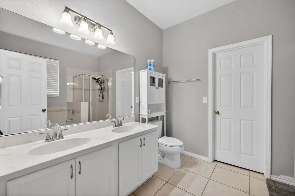 5806 NW Breezy Brook Court Port St Lucie FL 34986