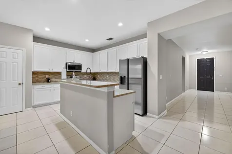 5806 NW Breezy Brook Court Port St Lucie FL 34986