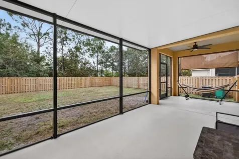 5806 NW Breezy Brook Court Port St Lucie FL 34986
