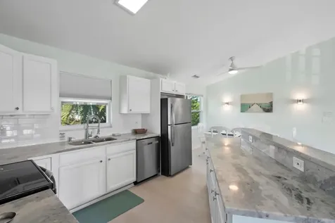 670 Hernando Street Fort Pierce FL 34949