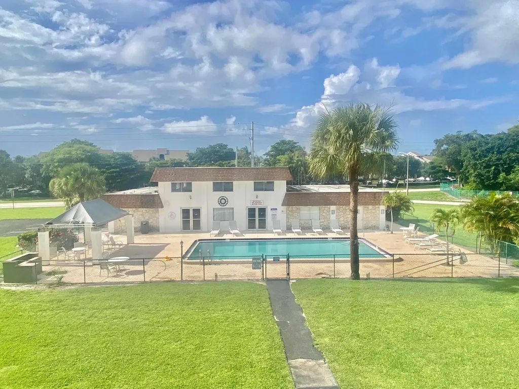 6289 Lear Drive Lake Worth FL 33462