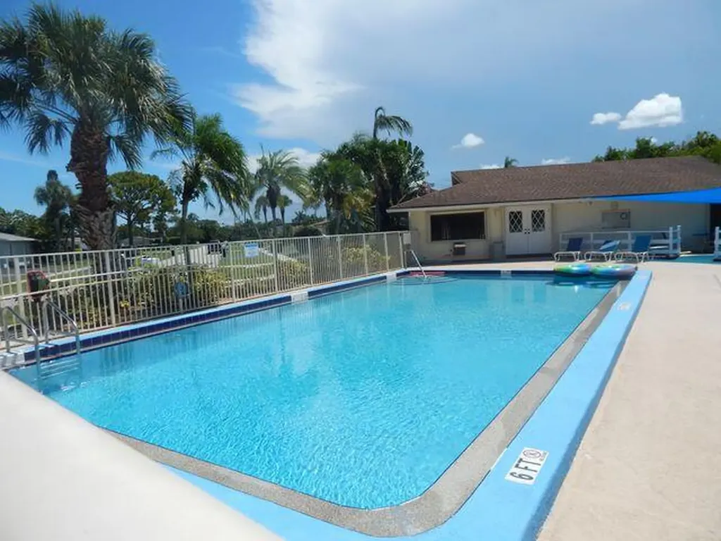 110 N Delaware Boulevard Jupiter FL 33458