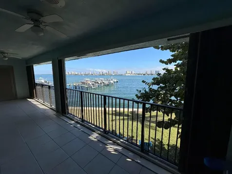 360 Wilma Circle Riviera Beach FL 33404