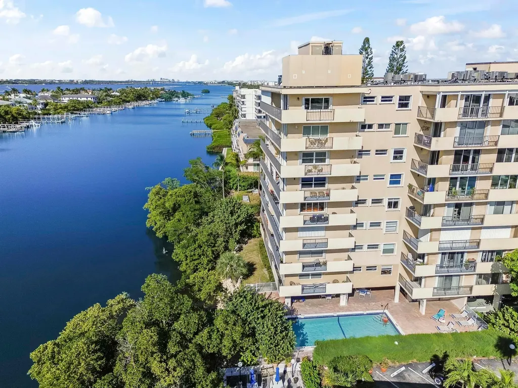 3581 S Ocean Boulevard South Palm Beach FL 33480