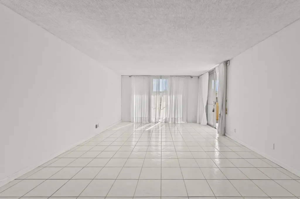 3581 S Ocean Boulevard South Palm Beach FL 33480