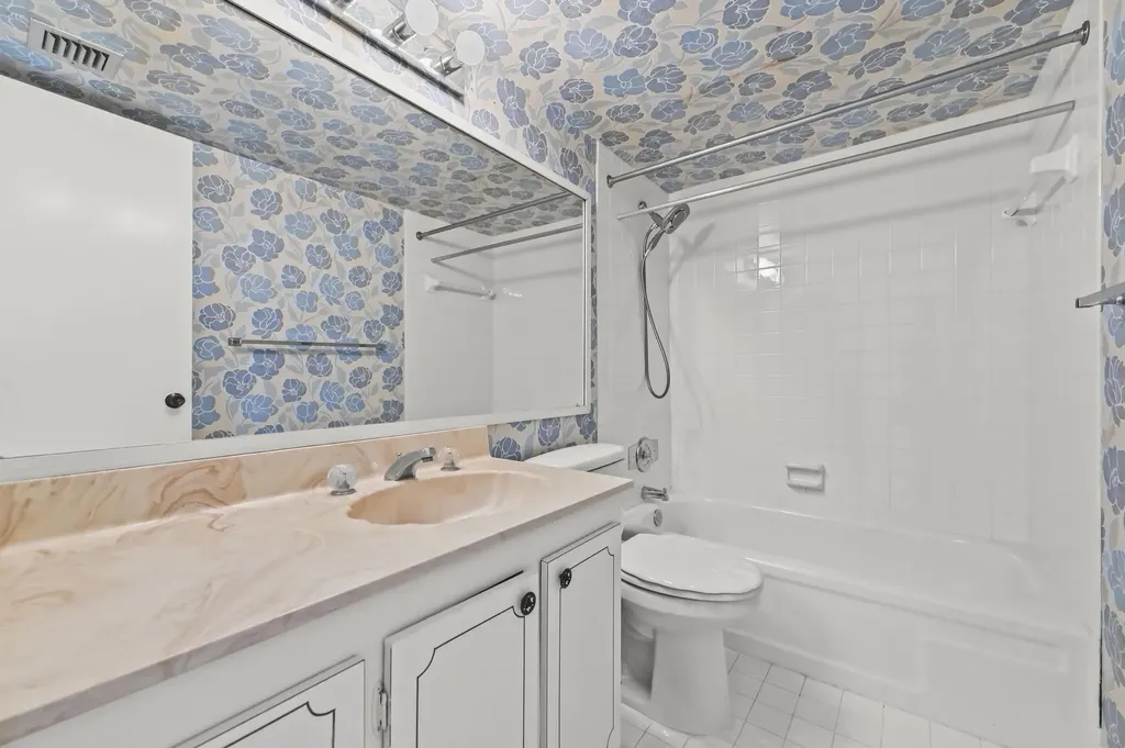 3581 S Ocean Boulevard South Palm Beach FL 33480