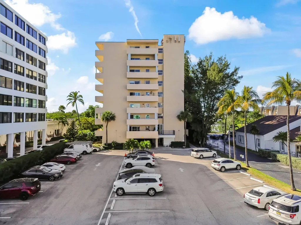 3581 S Ocean Boulevard South Palm Beach FL 33480