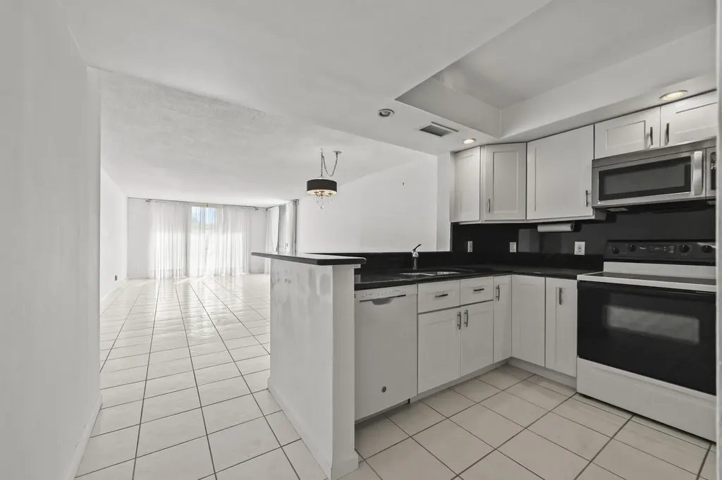 3581 S Ocean Boulevard South Palm Beach FL 33480
