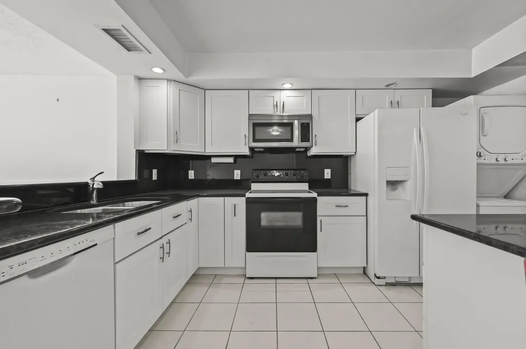 3581 S Ocean Boulevard South Palm Beach FL 33480