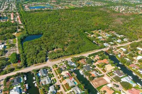 2185 Carib Circle Palm Beach Gardens FL 33410