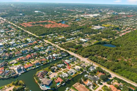 2185 Carib Circle Palm Beach Gardens FL 33410