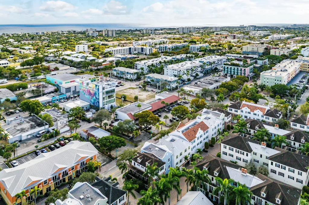 343 E Cannery Row Circle Delray Beach FL 33444
