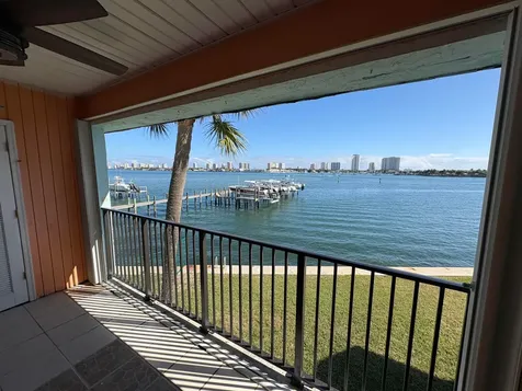 360 Wilma Circle Riviera Beach FL 33404