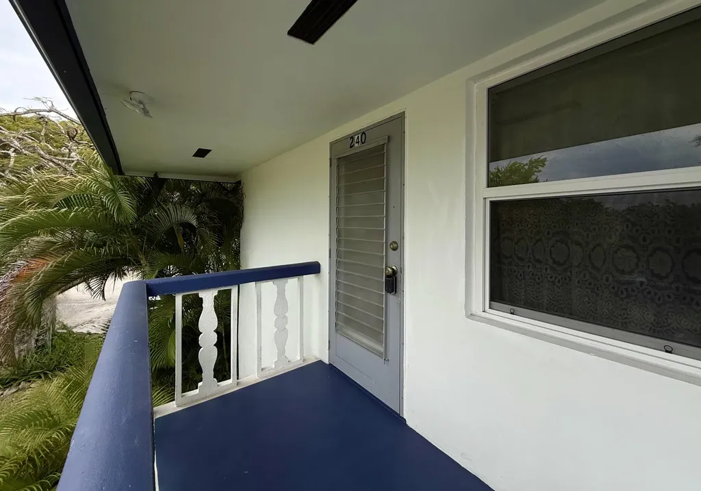 240 Northampton L West Palm Beach FL 33417
