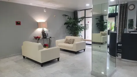 2425 Presidential Way West Palm Beach FL 33401