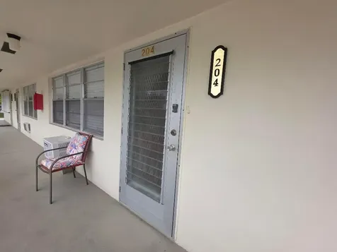 204 Kent L West Palm Beach FL 33417