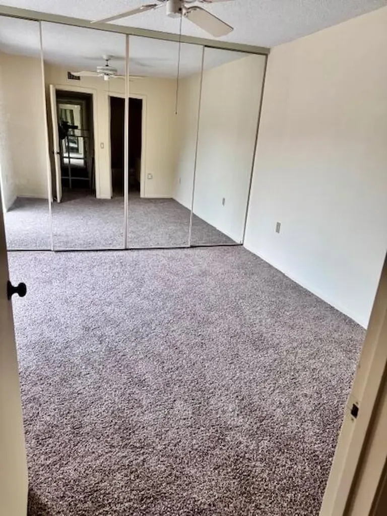 217 Live Oak Lane Boynton Beach FL 33436