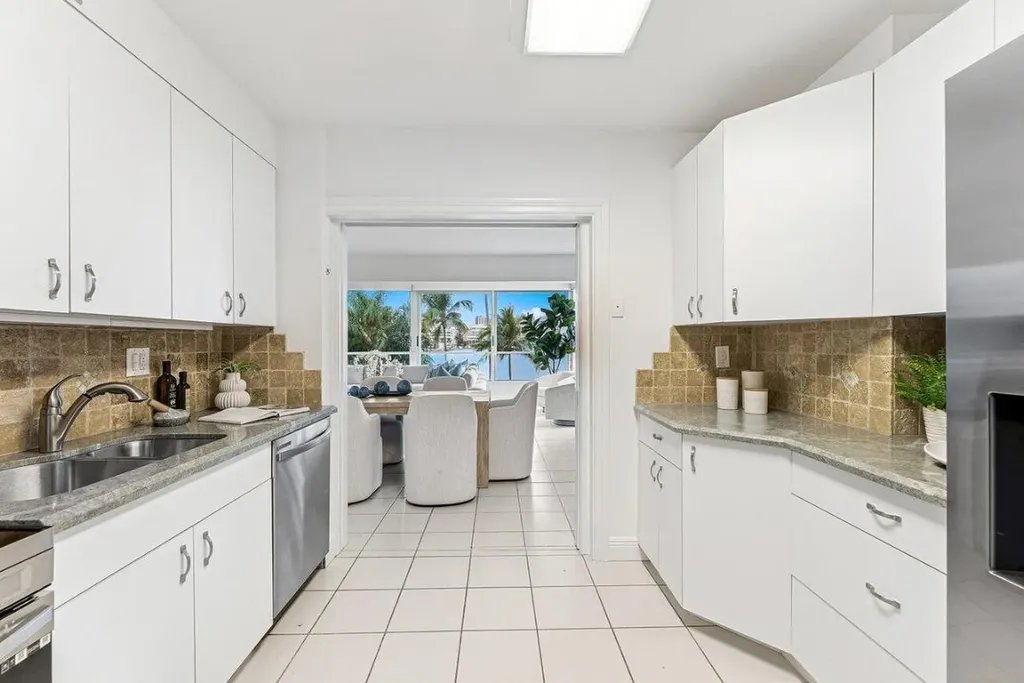 44 Cocoanut Row Palm Beach FL 33480