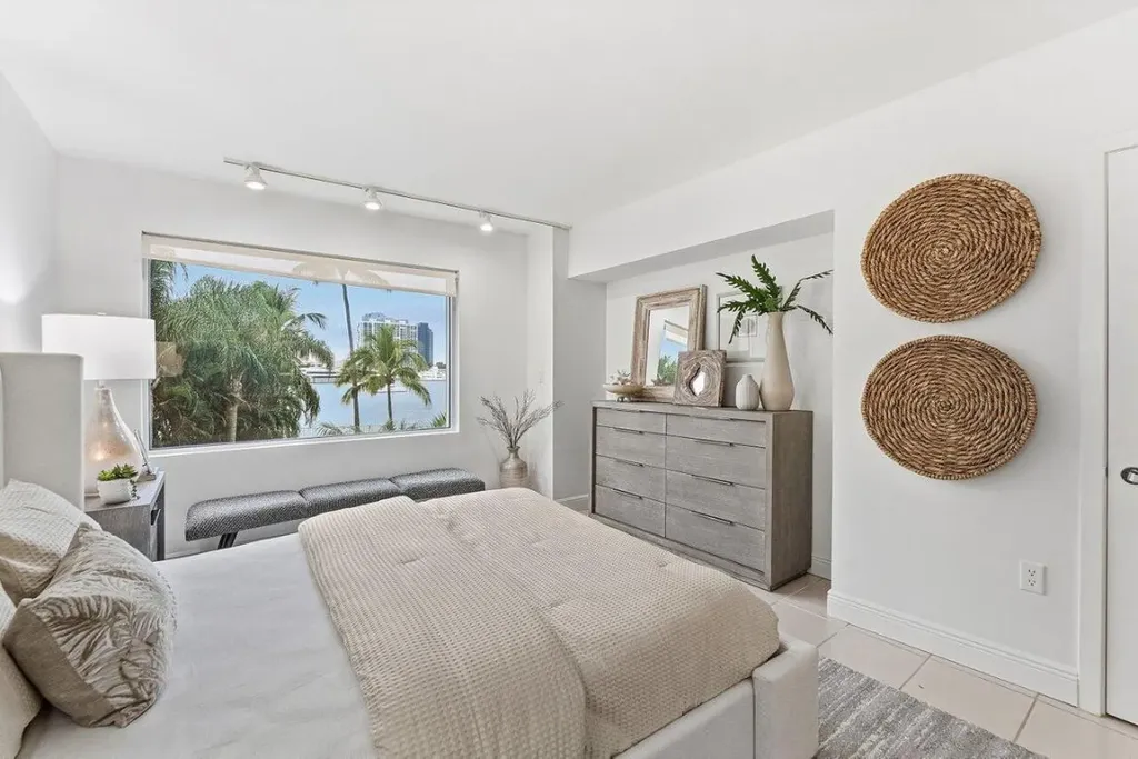 44 Cocoanut Row Palm Beach FL 33480