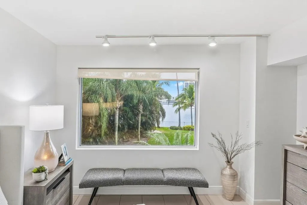 44 Cocoanut Row Palm Beach FL 33480