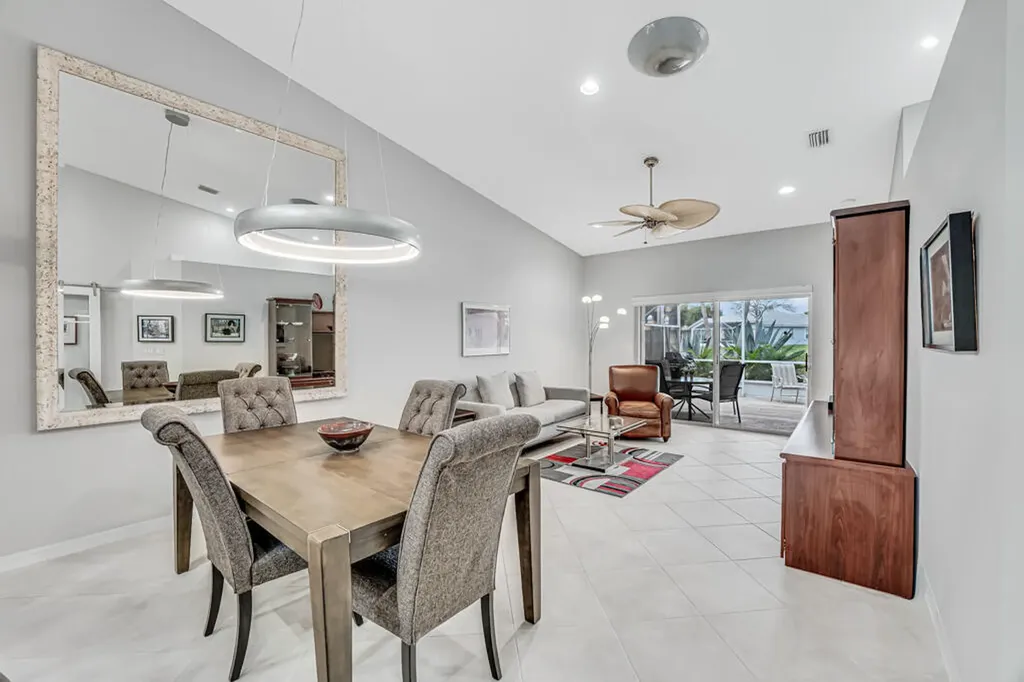 8590 Logia Circle Boynton Beach FL 33472