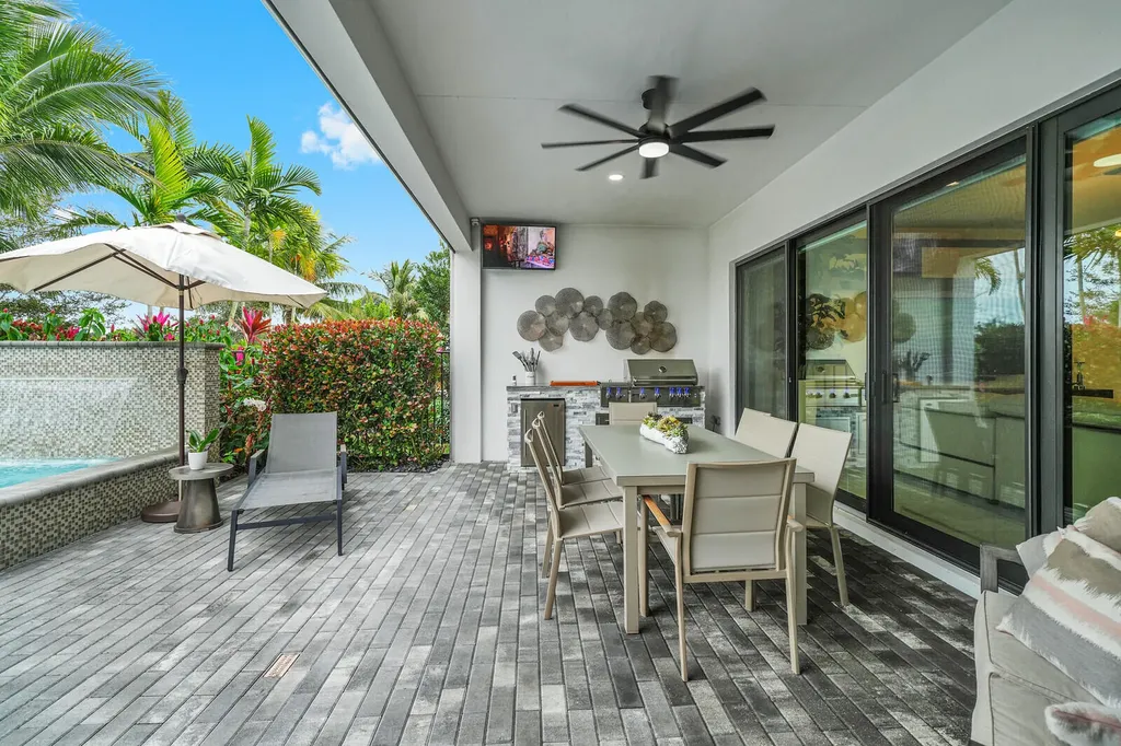 17318 Pagoda Palms Drive Boca Raton FL 33496