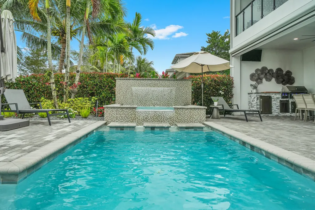 17318 Pagoda Palms Drive Boca Raton FL 33496