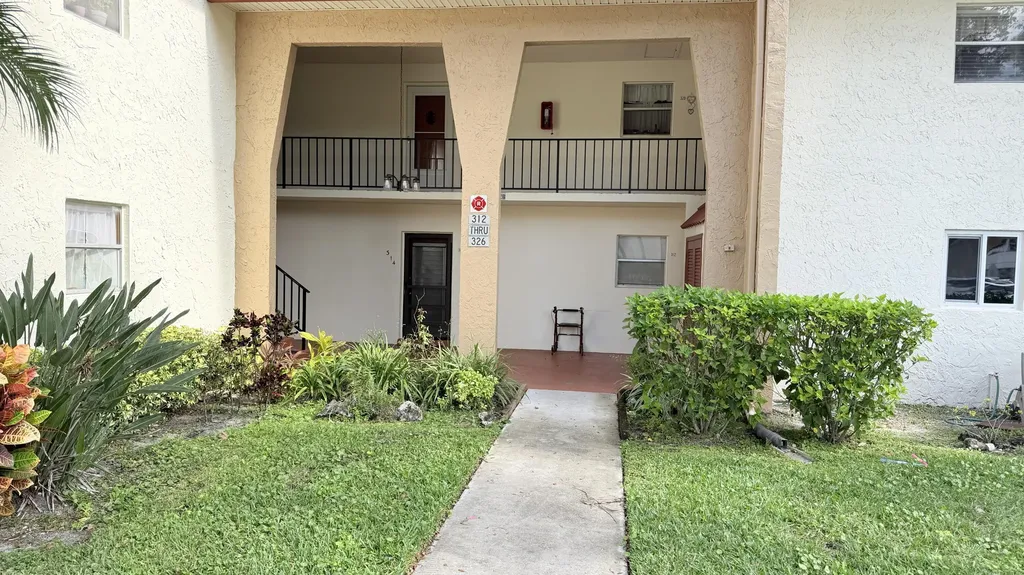 320 Lake Dora Drive West Palm Beach FL 33411