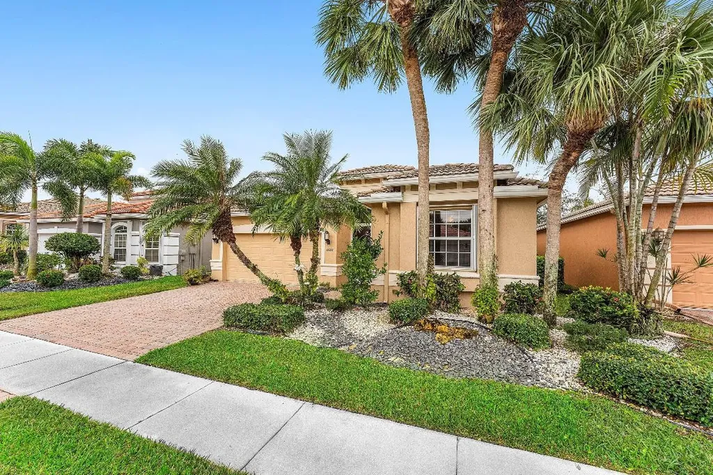 8688 Via Avellino Lake Worth FL 33467