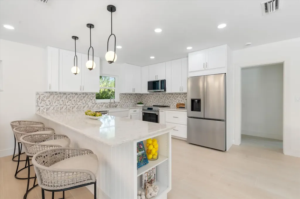 200 NW 2nd Street Delray Beach FL 33444