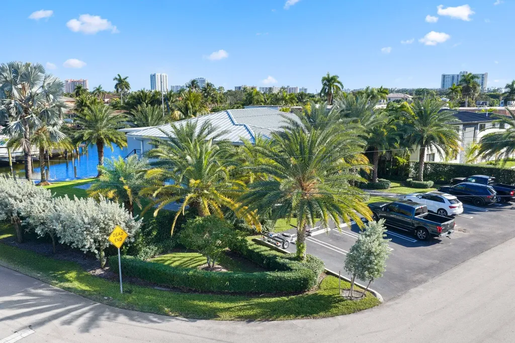830 SE 22nd Avenue Pompano Beach FL 33062