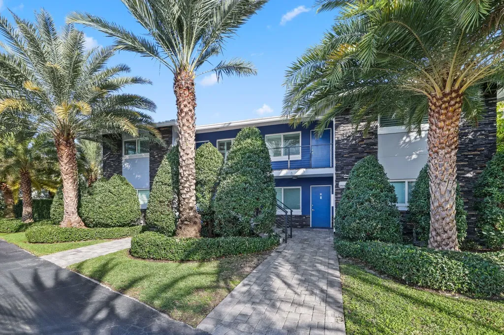 830 SE 22nd Avenue Pompano Beach FL 33062
