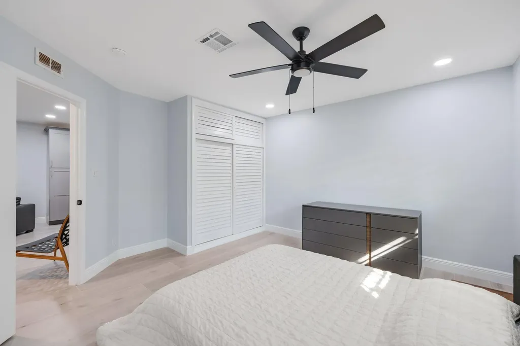 830 SE 22nd Avenue Pompano Beach FL 33062