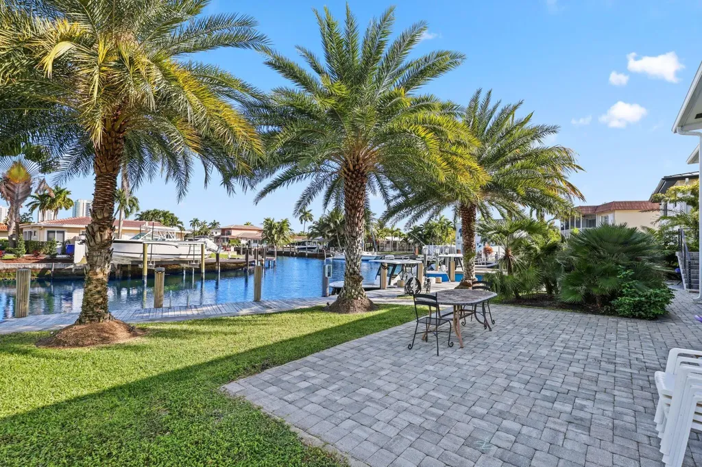 830 SE 22nd Avenue Pompano Beach FL 33062