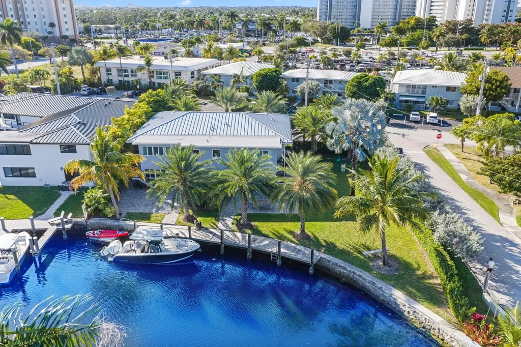 830 SE 22nd Avenue Pompano Beach FL 33062