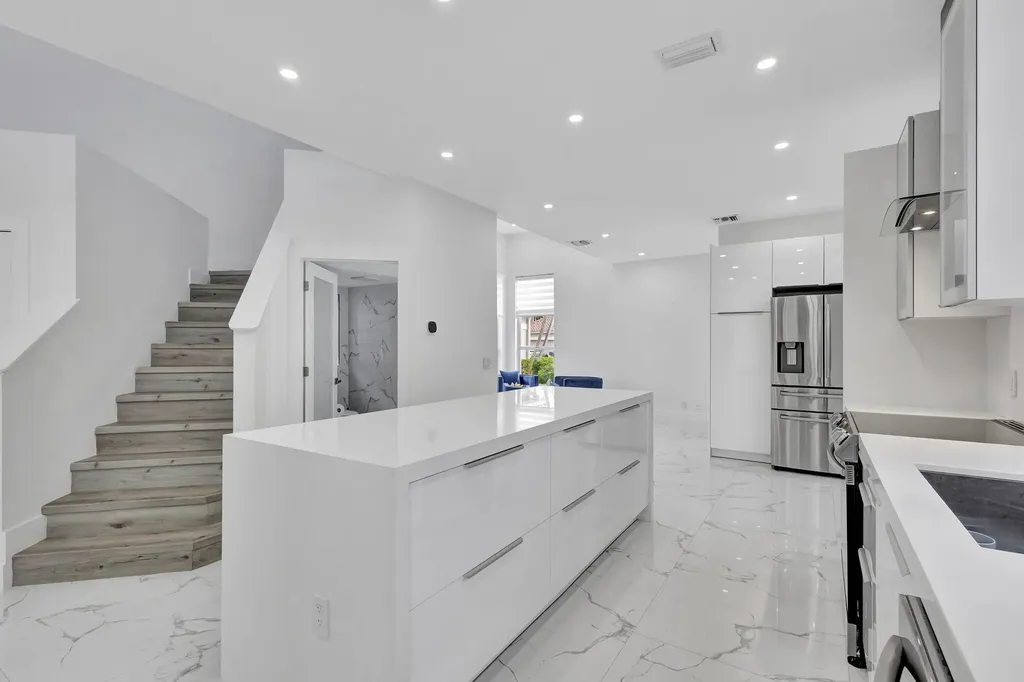 6631 NW 25th Avenue Boca Raton FL 33496